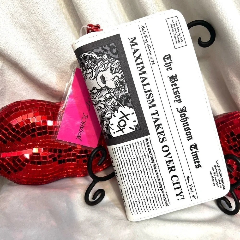 ❤️📰  Betsey Johnson 